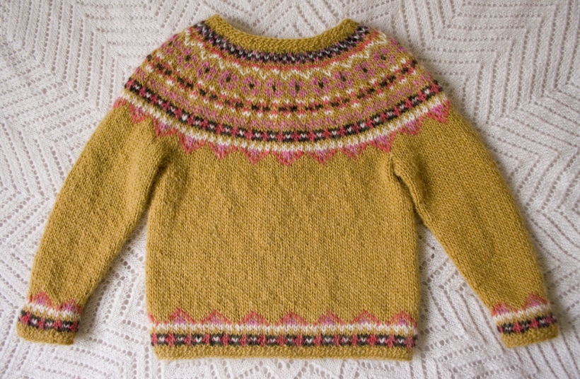 Fimma lopapeysa Icelandic lopi sweater 